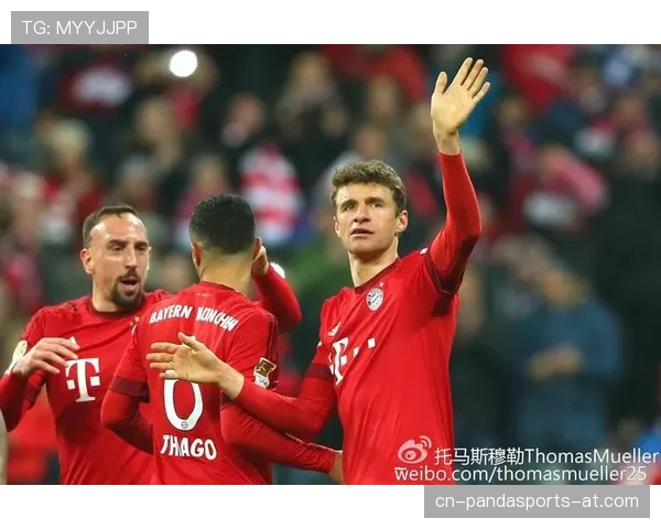 尤文中场关键战连接乏力，表面运转正常实则组织断层