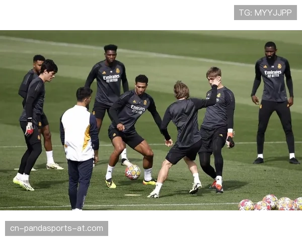 皇马赢球效率延续与问题显现并存，球队阶段表现面临竞争考验