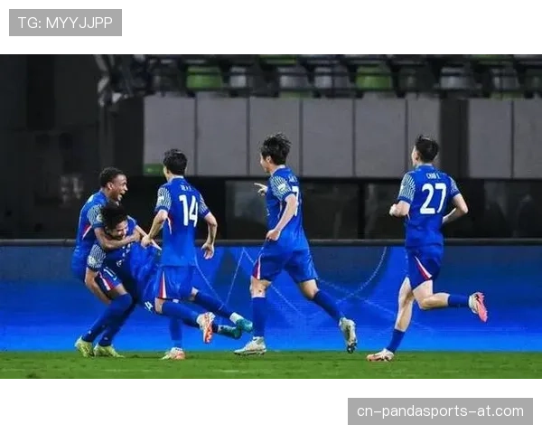 上海申花：战术体系即将崩塌？球队管理危机引发更衣室动荡